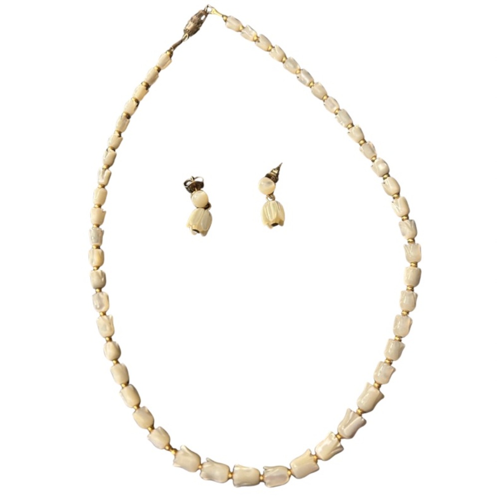Pikake Beaded Necklace and Earring Set
